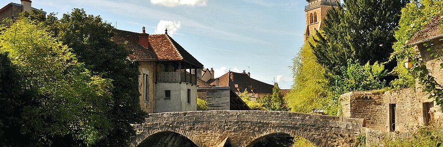 Arbois (39600) Jura 39 (Bourgogne-Franche-Comté)